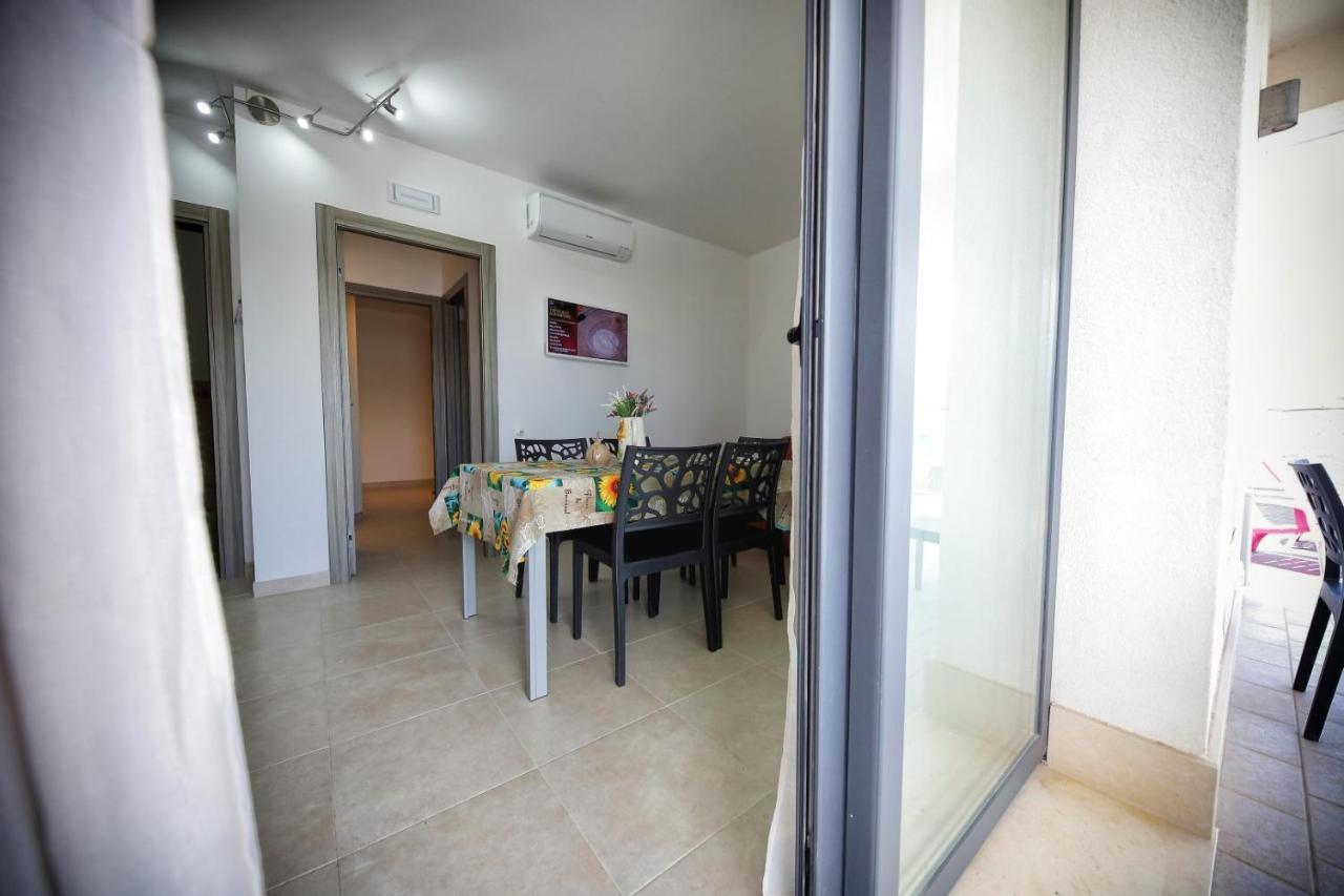 Villa Sul Mare Don Toto' 阿沃拉 外观 照片