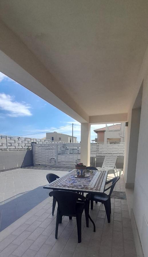 Villa Sul Mare Don Toto' 阿沃拉 外观 照片