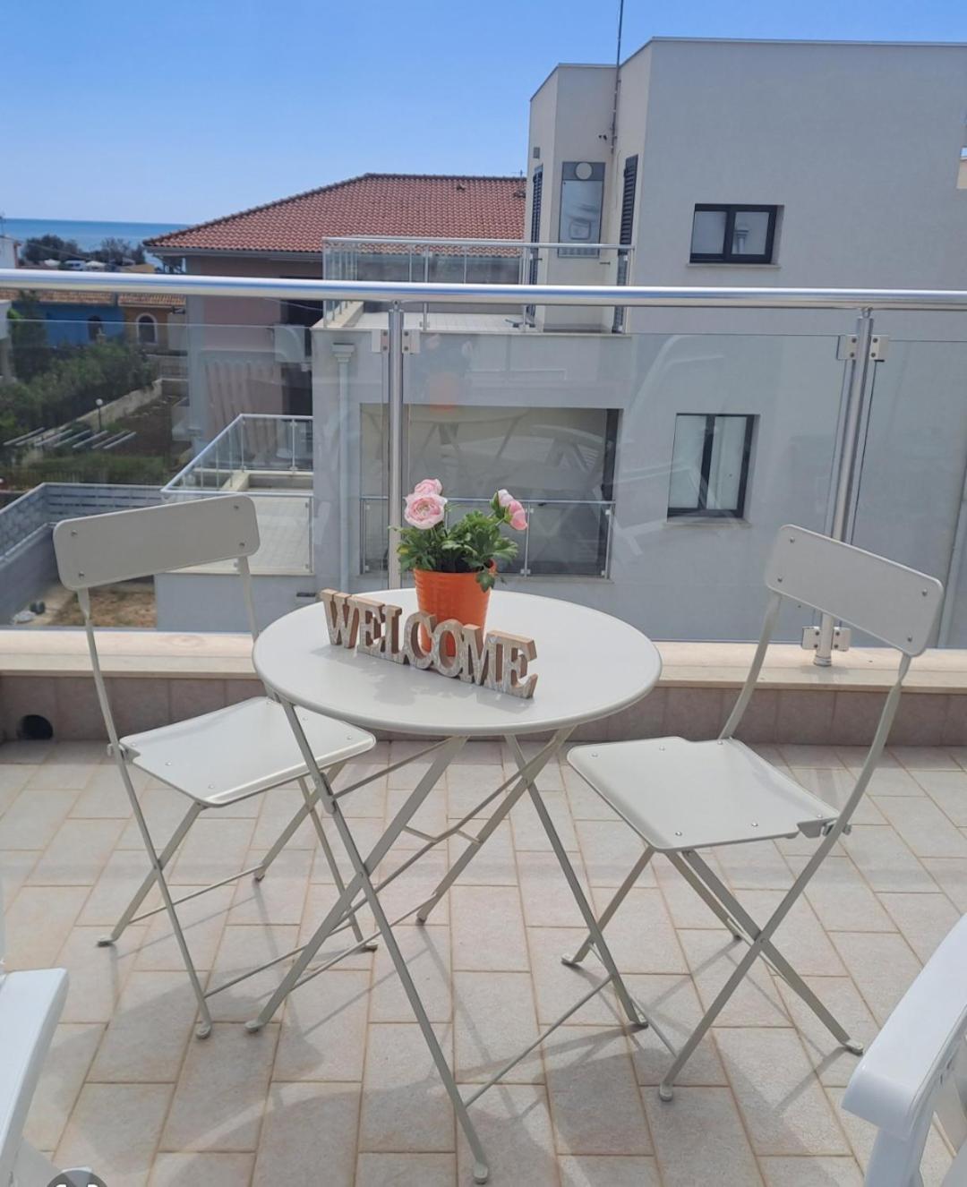 Villa Sul Mare Don Toto' 阿沃拉 客房 照片